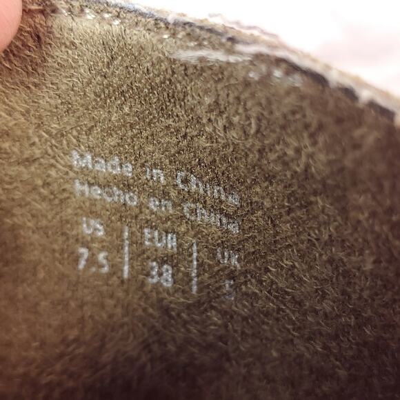 Call it spring women's size 7.5 vegan combat lace up boots snake print - Picture 13 of 13